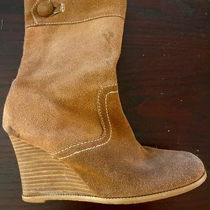 Leather wedge short boot, size 6